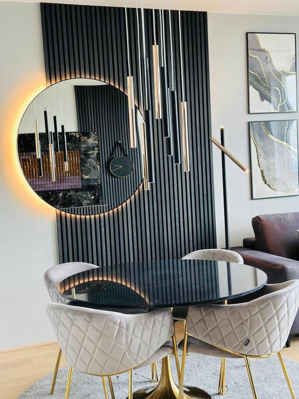 Apartment High-end Close To Metro And Uno-city With E-parking