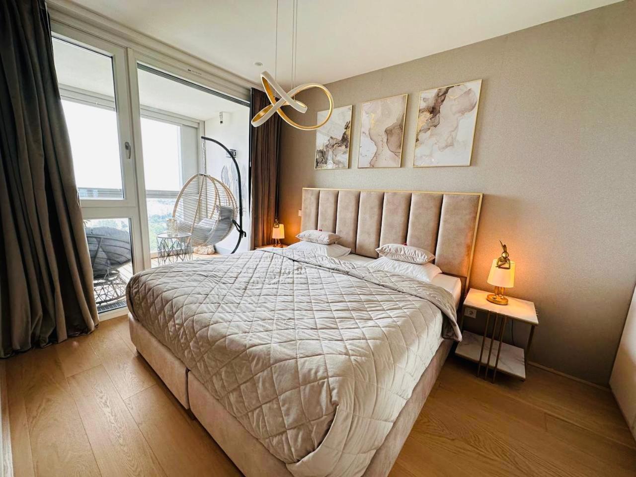 Appartement High-end Close To Metro And Uno-city With E-parking *