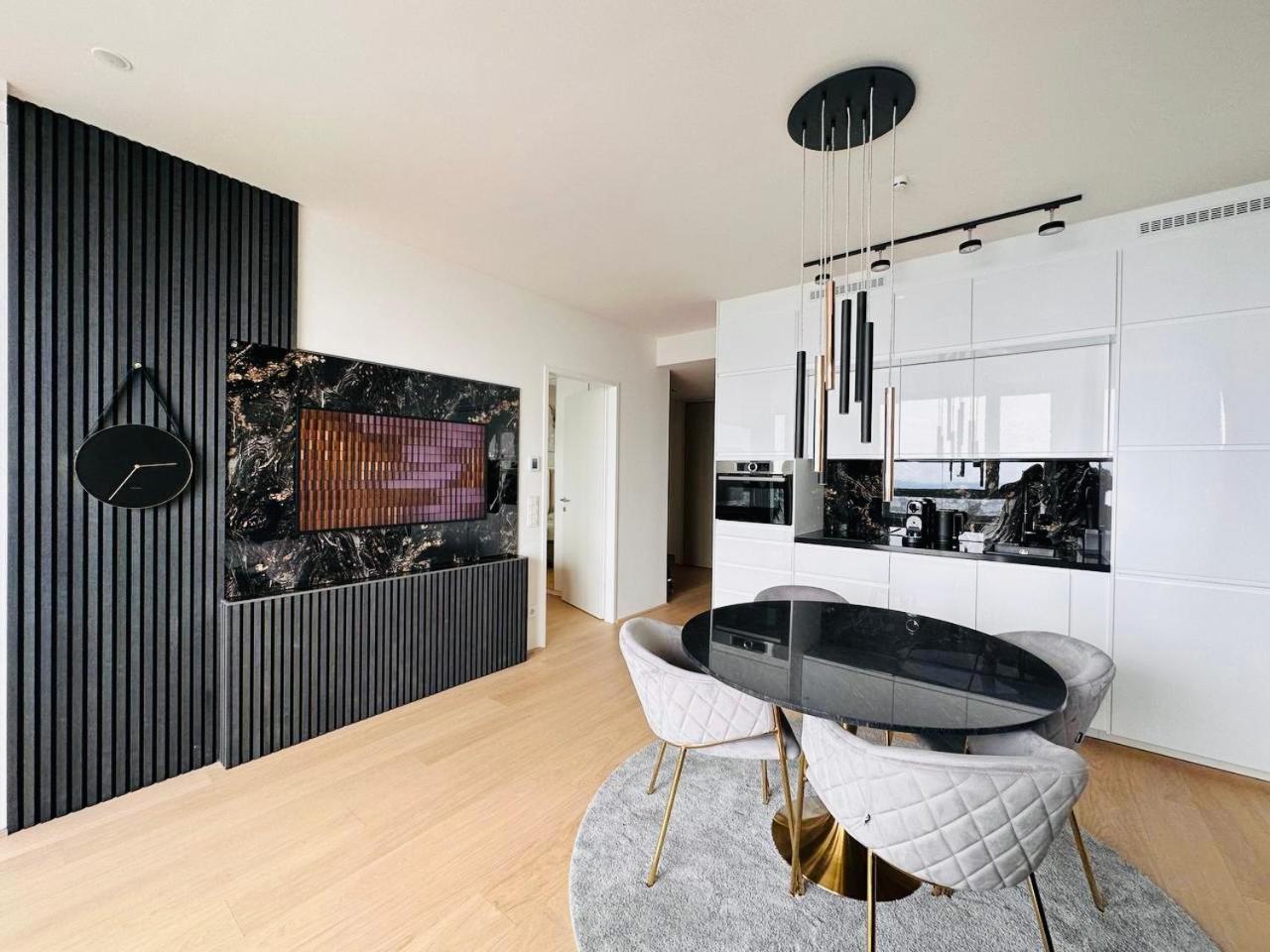 Appartement High-end Close To Metro And Uno-city With E-parking *